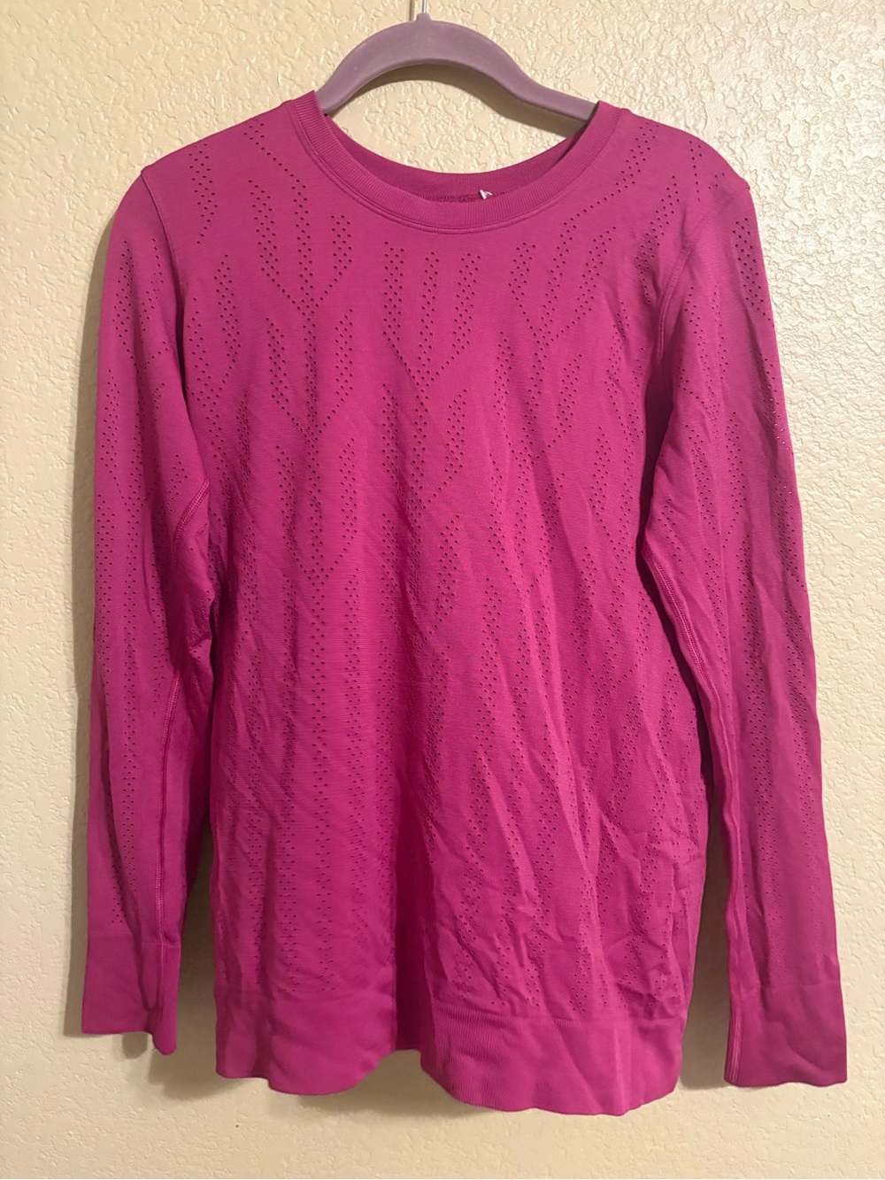 Lululemon Swiftly Breathe Fetching Lines in Ripened Raspberry